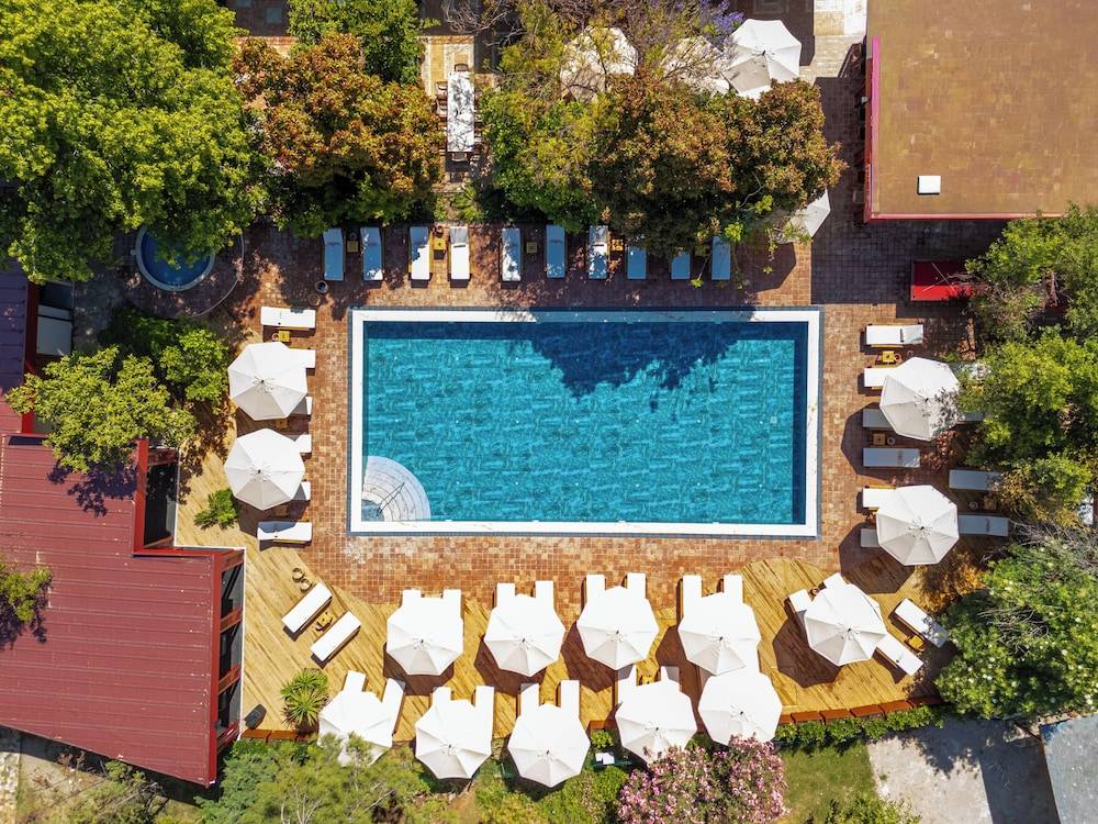Lill Maison Hotel & City Club 1