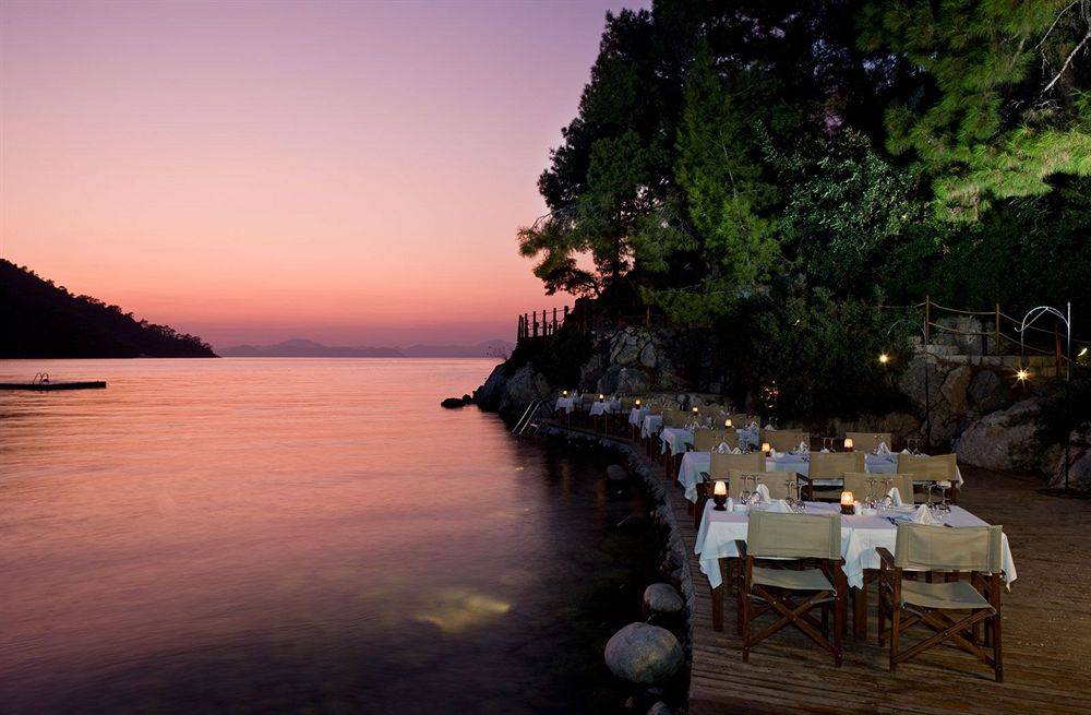 HILLSIDE BEACH CLUB 1