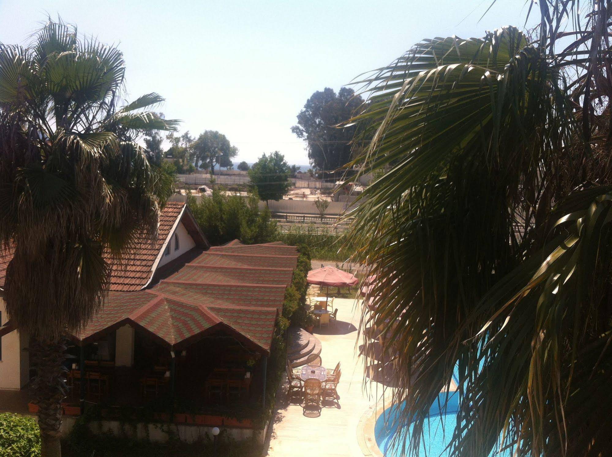 Bezay Hotel 2