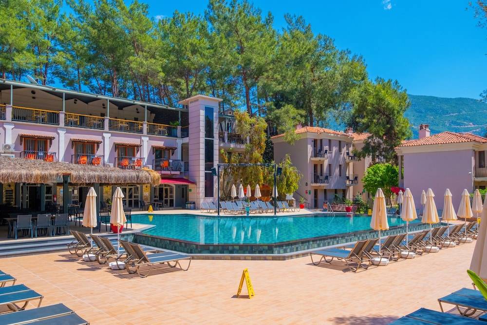 Pine Valley Hotel Oludeniz 1