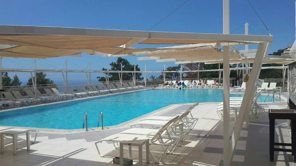 Nicholas Park Hotel 1
