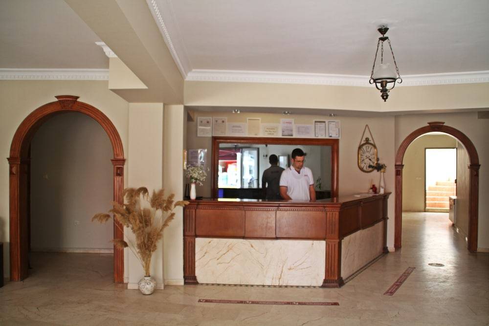 Rosy Suites Hotel 2