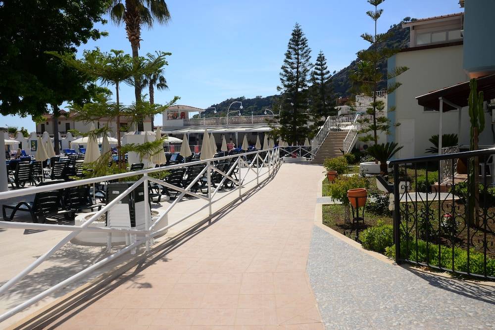Karbel Hotel 1