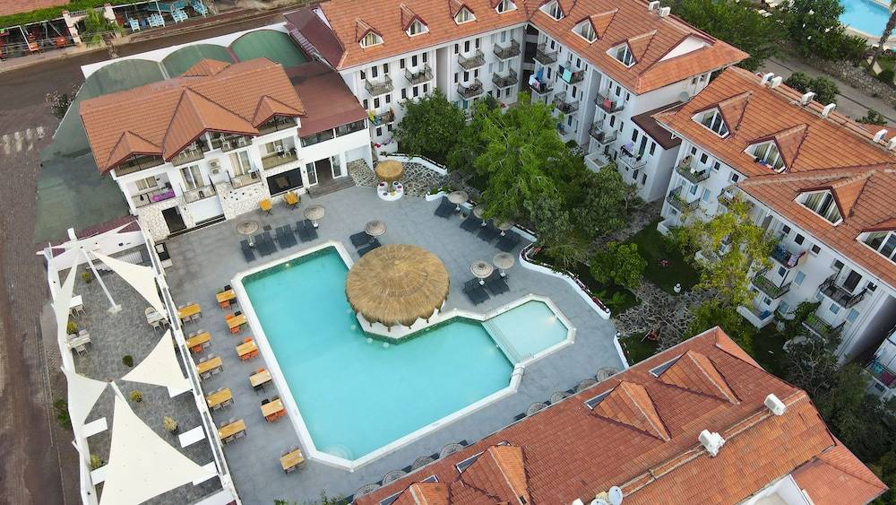 Akdeniz Beach Hotel 1