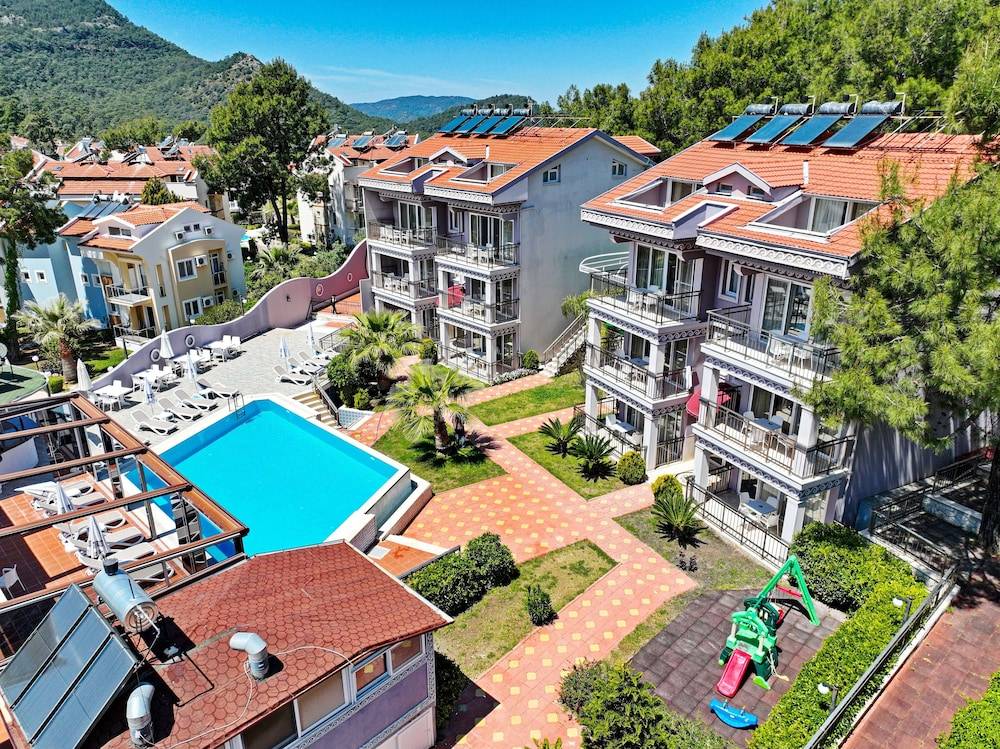 Zehra Hotel 1
