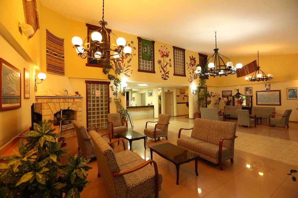 Mavruka Hotel 2