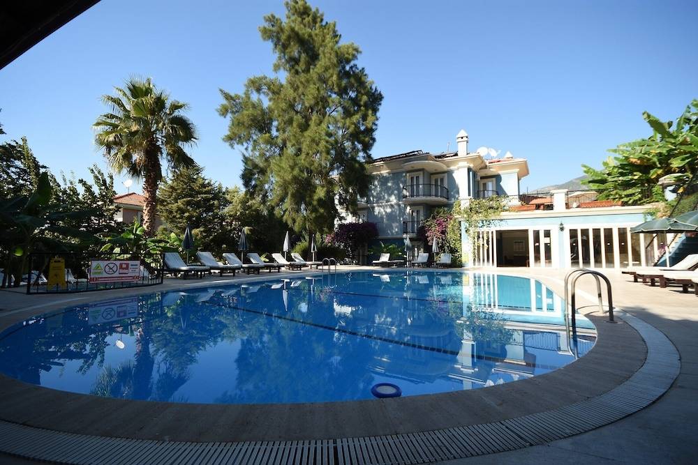 Antas Deluxe Apartments 1