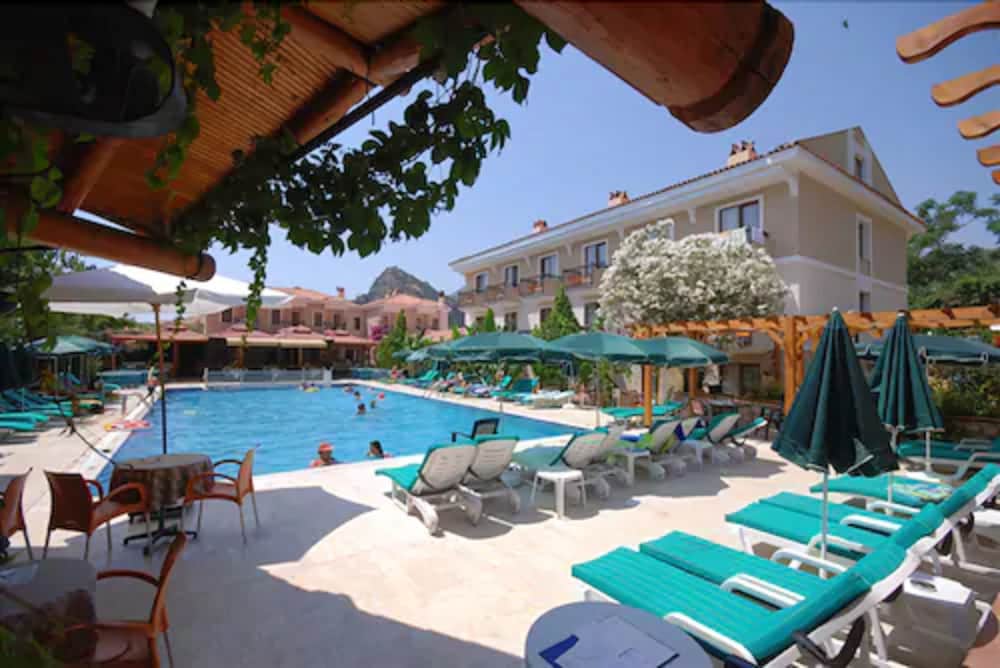 Perdikia Beach 1