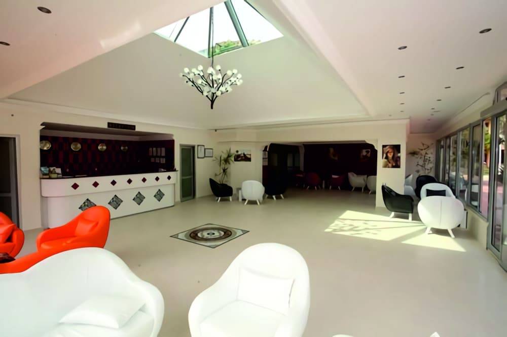 Destina Hotel 2
