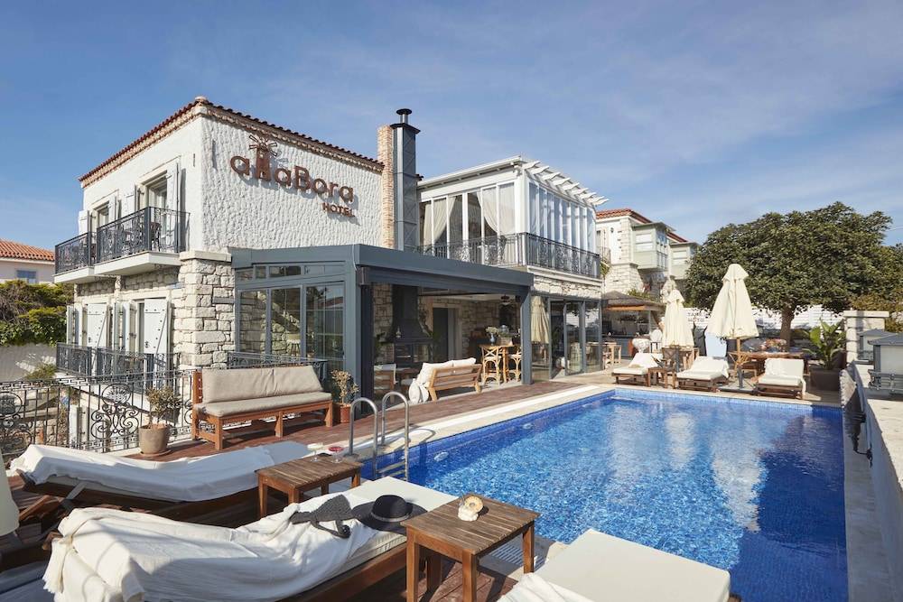 AlaBora Hotel 1