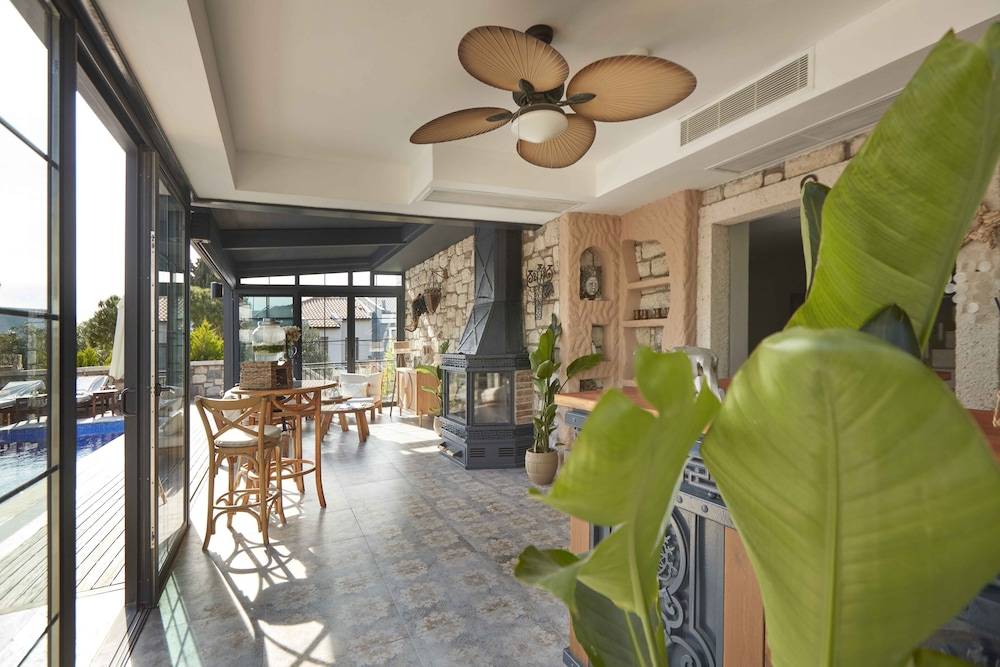 AlaBora Hotel 2