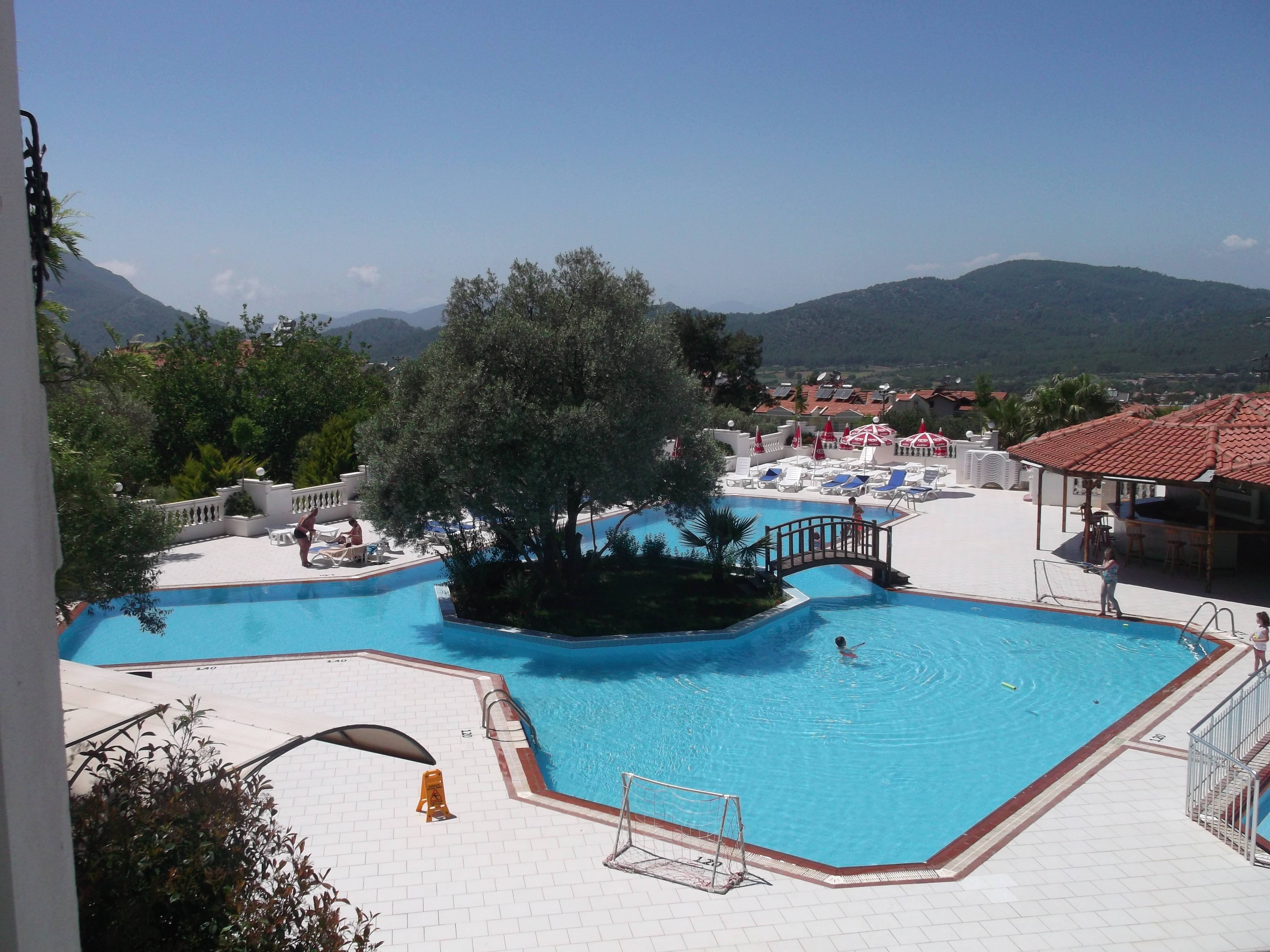 Sunshine Holiday Resort 1