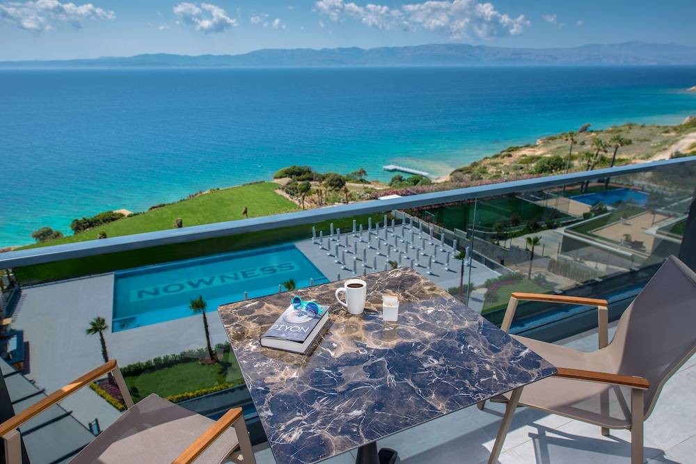 The Nowness Luxury Hotel & Spa Adulty Only 1