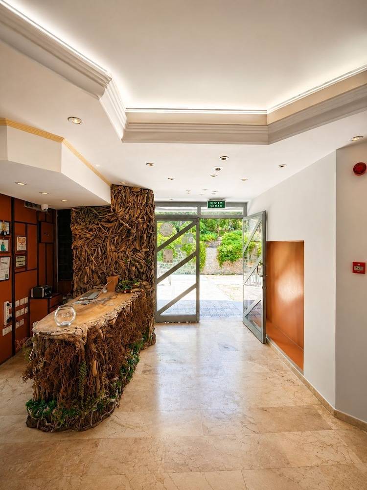 Calis Hotel 2