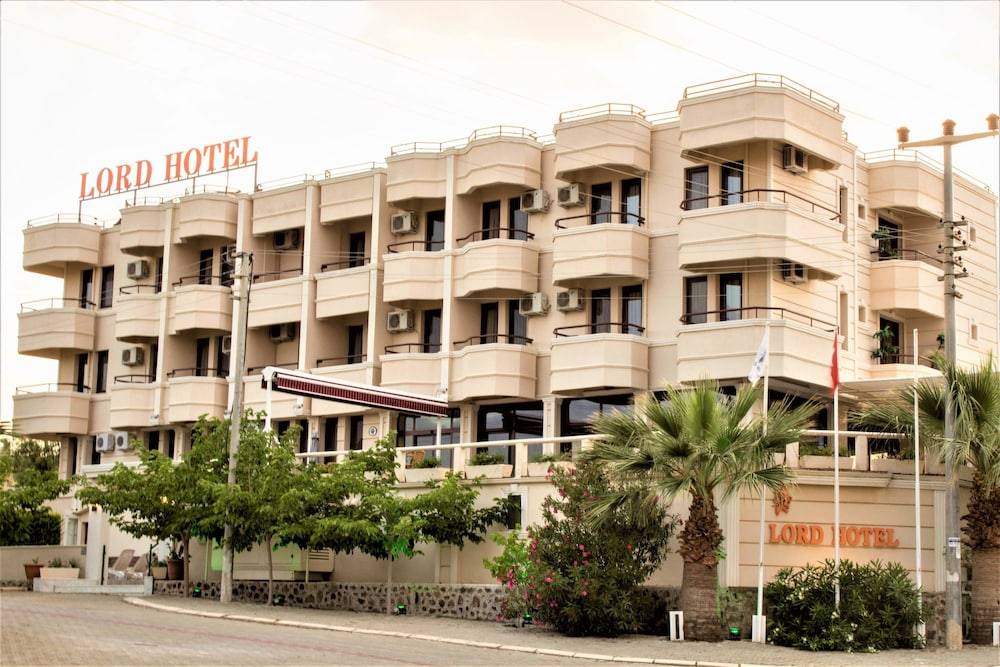 Lord Hotel 1