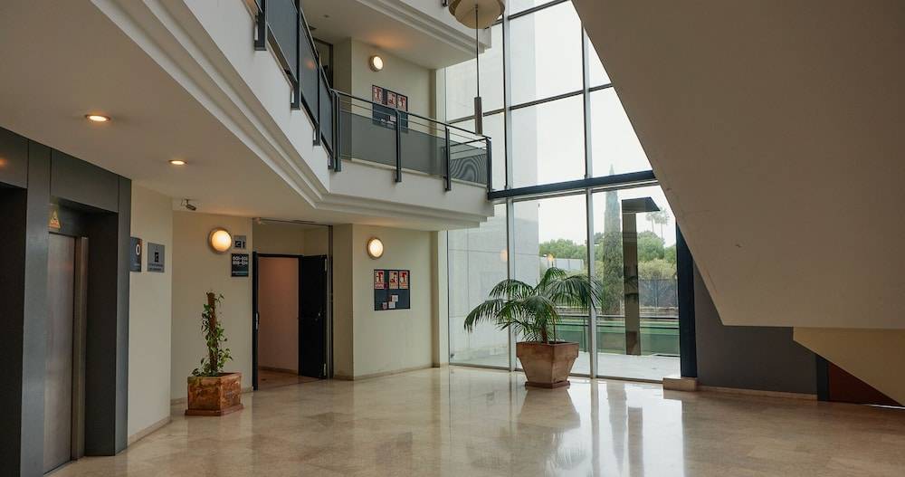 Apartamentos Vértice Sevilla Aljarafe 2