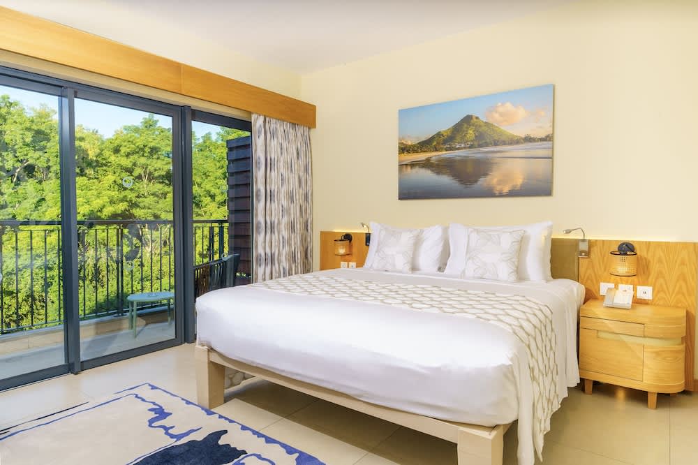 Ocean's Creek Beach Hotel 1