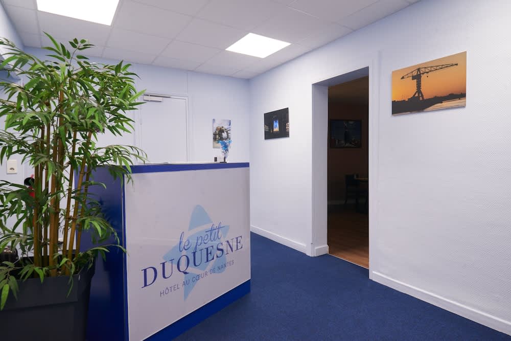 Hotel Le Petit Duquesne 2
