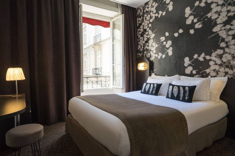 Hôtel Voltaire Opéra 1