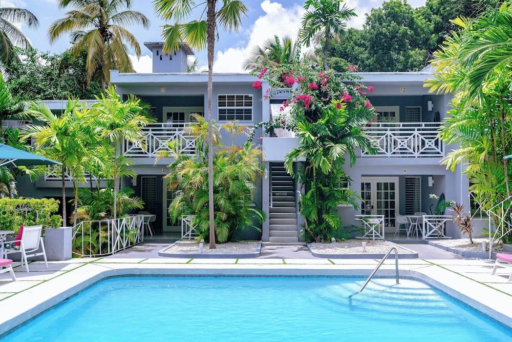 The Palms Resort 1