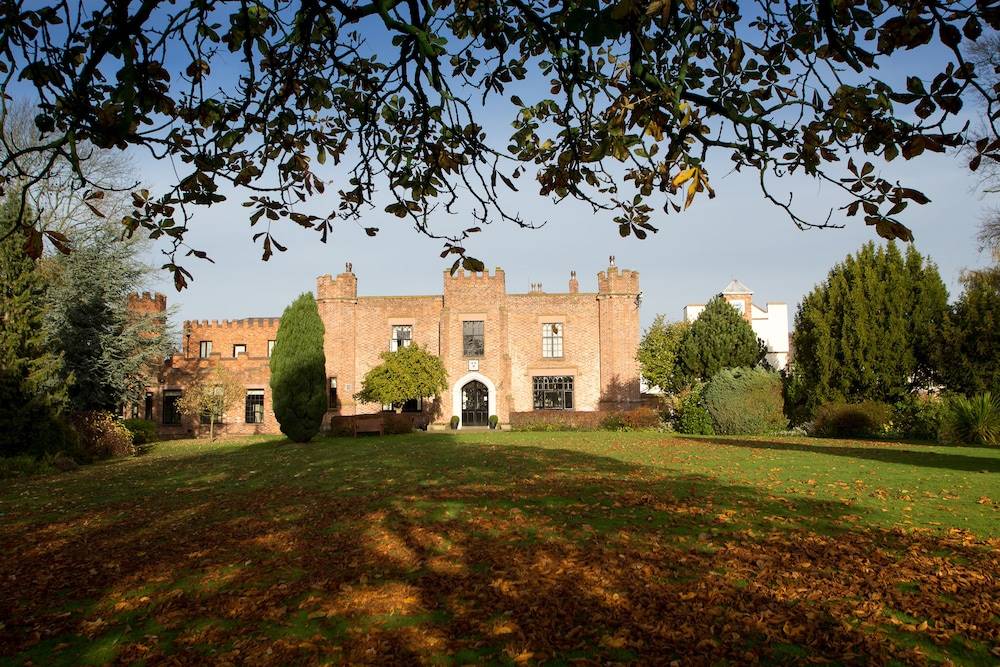 Crabwall Manor Hotel & Spa 1