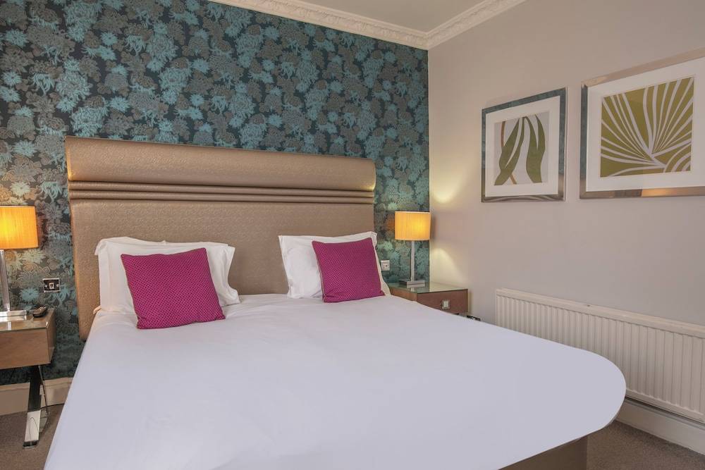Crabwall Manor Hotel & Spa 2