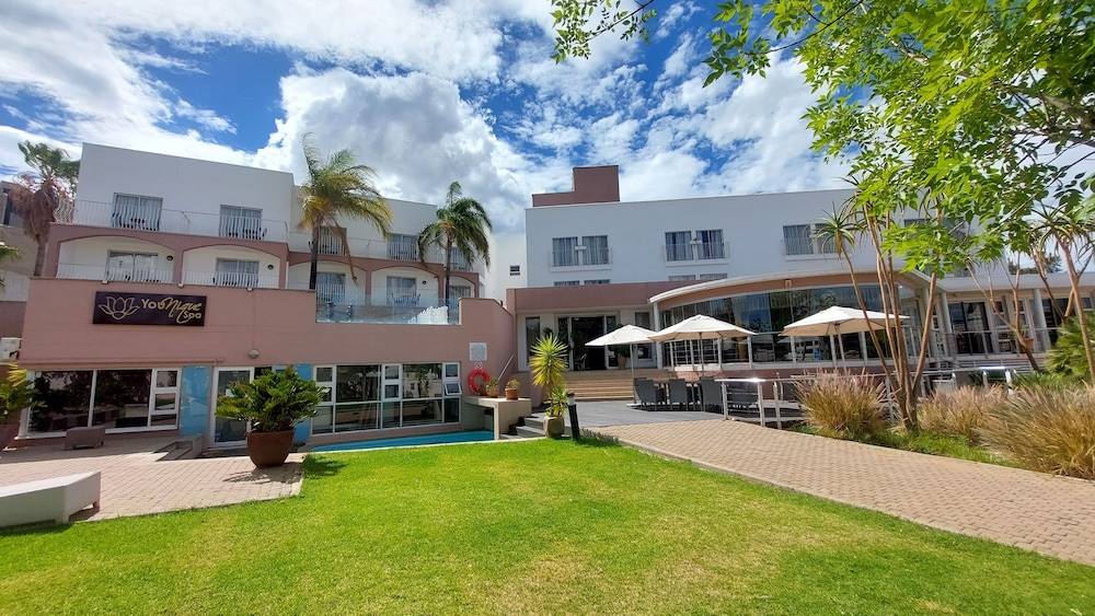 Protea Hotel by Marriott Windhoek Furstenhof 1