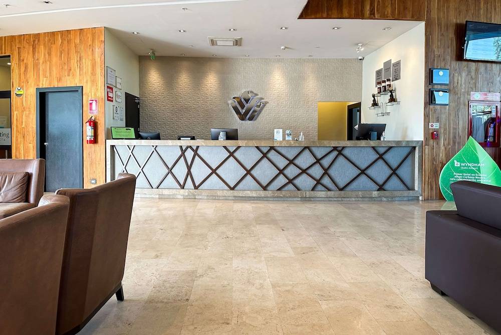 Wyndham Quito Airport 2