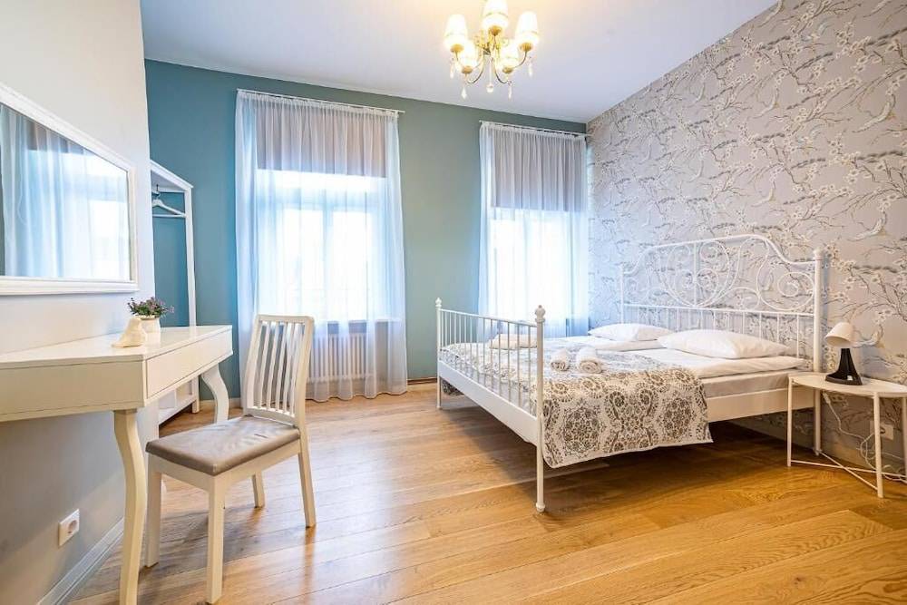 Blue Bird Boutique Hostel - Riga Old Town 2
