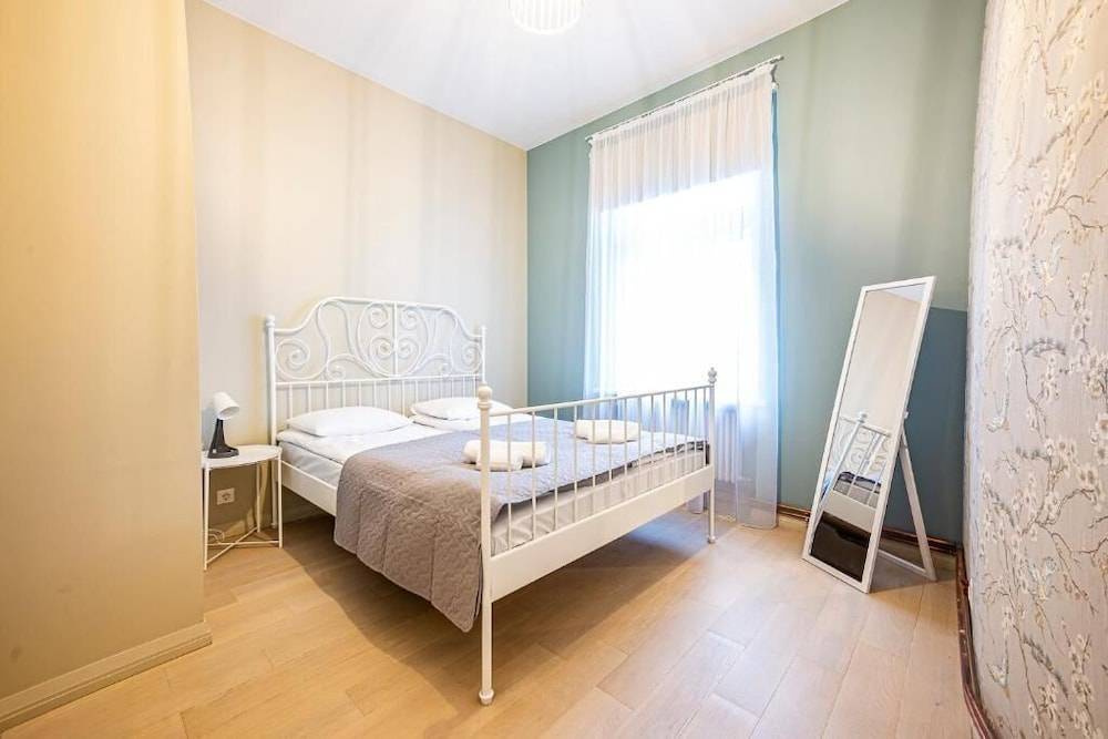 Blue Bird Boutique Hostel - Riga Old Town 1