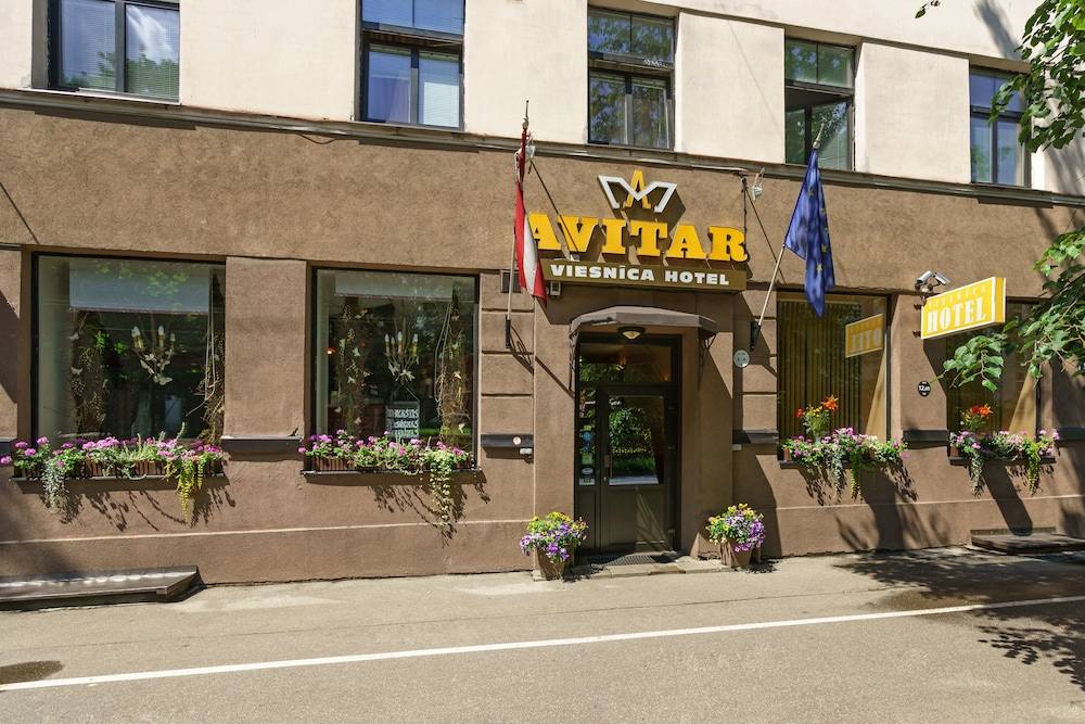 Avitar 1