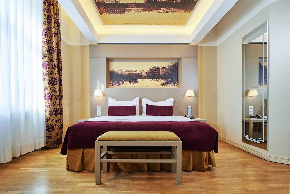 Opera Hotel 1