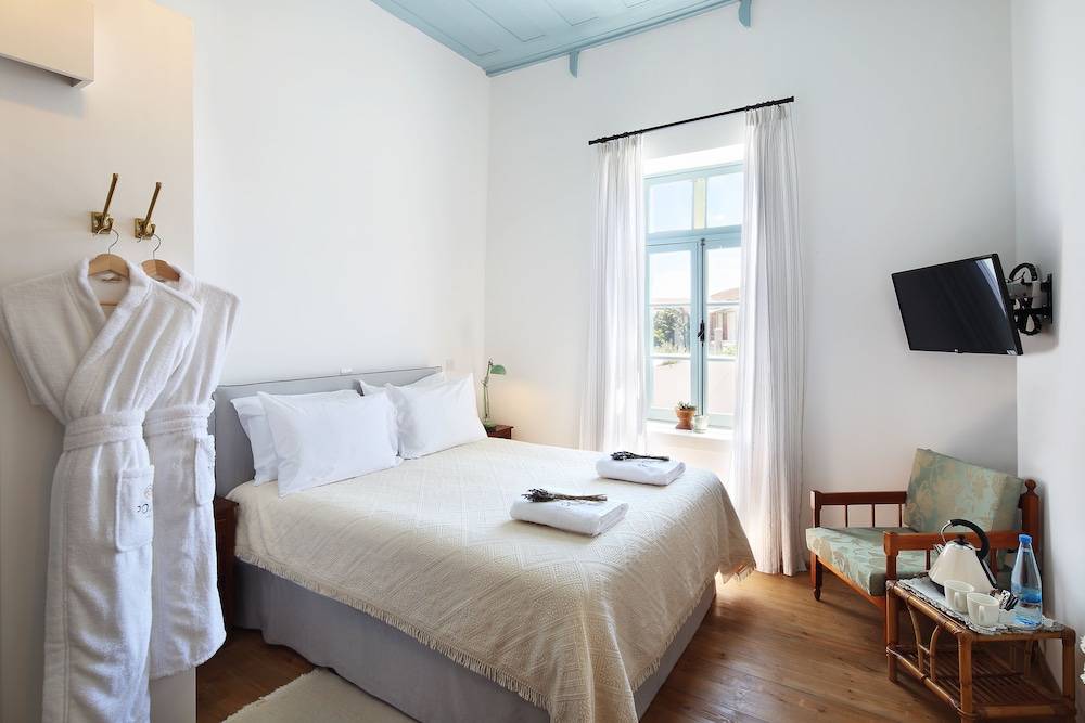 Polis 1907 by Louis Hotels 2