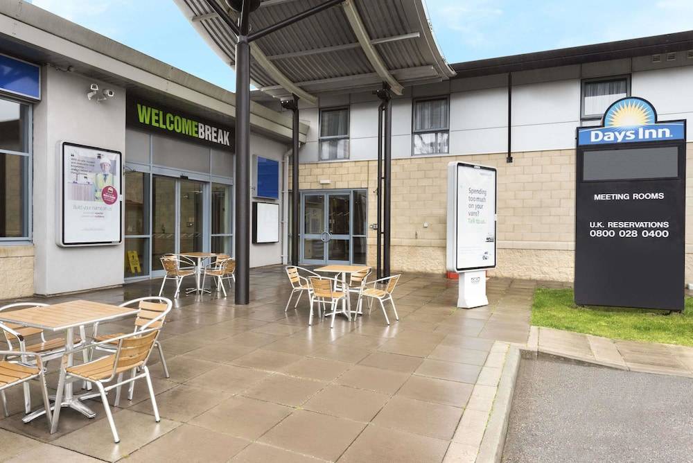 Days Inn by Wyndham Donington A50 1