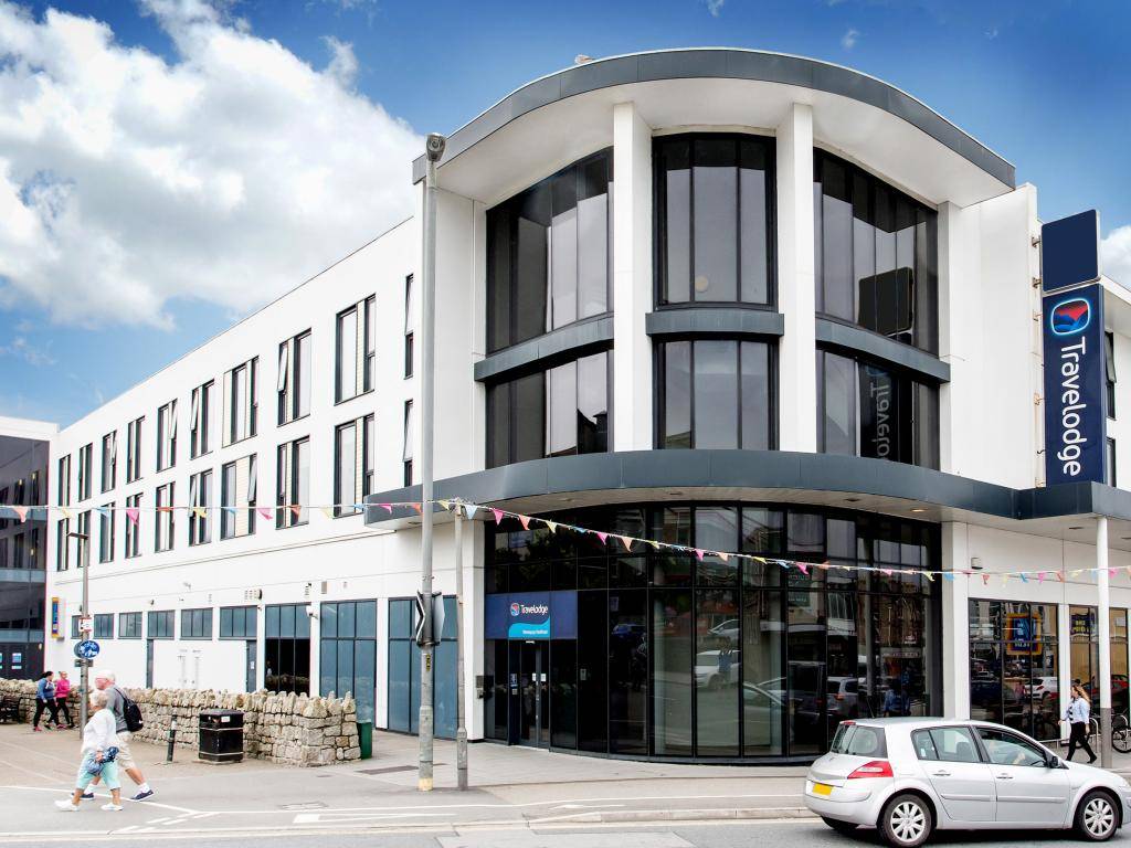 Travelodge Newquay Seafront 2
