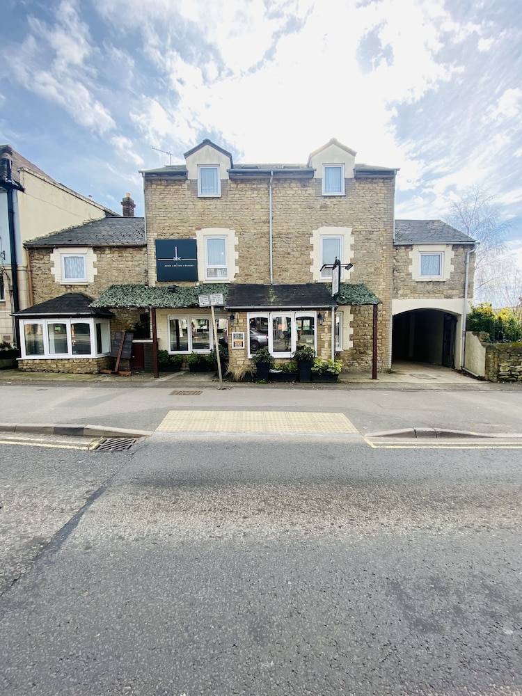 Mount Pleasant Hotel 1