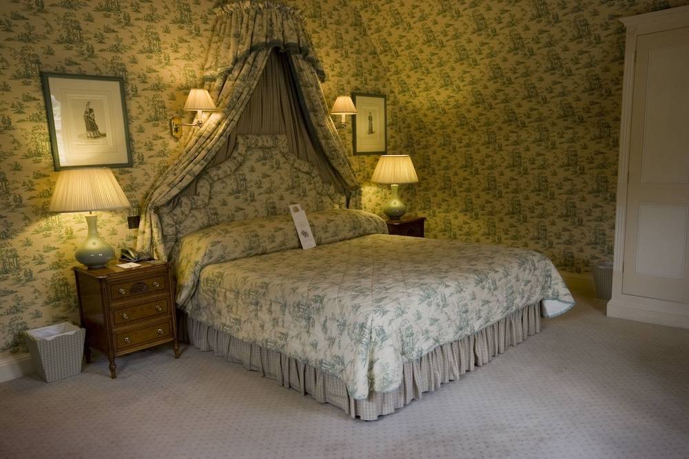 Cotswold Lodge Hotel 1