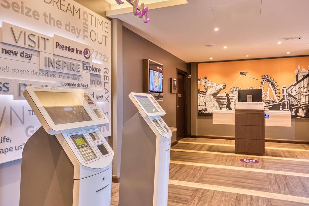 Premier Inn Oxford Botley 2