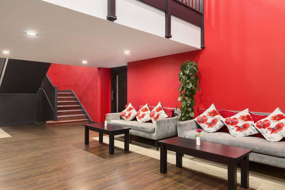 Ramada by Wyndham Oxford 2