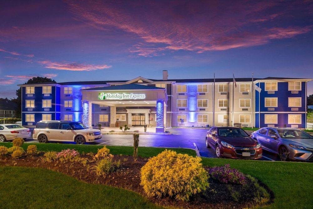 Holiday Inn Express PLYMOUTH by IHG 1