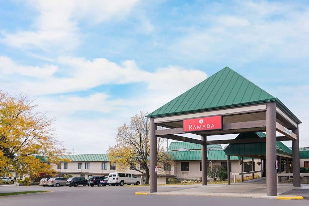 Ramada by Wyndham Plymouth Hotel & Conference Center 1