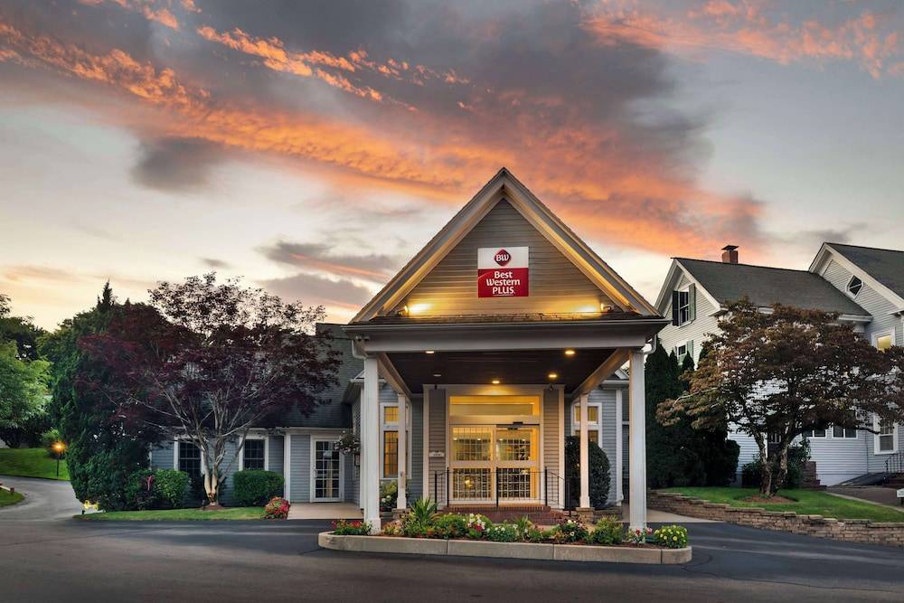 Best Western Plus Cold Spring 1