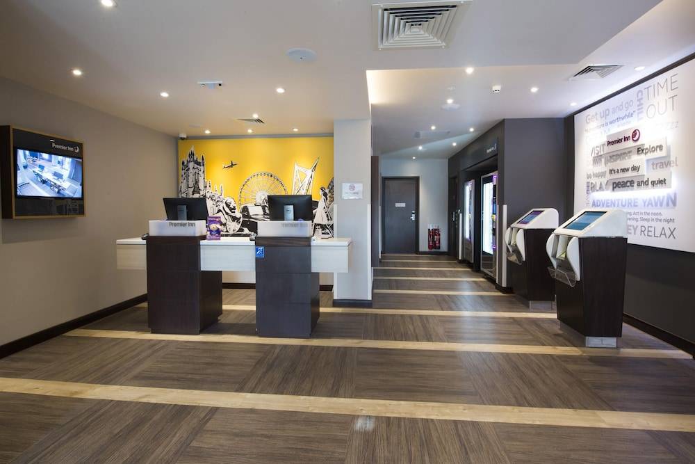 Premier Inn Southampton - Cumberland Place 2
