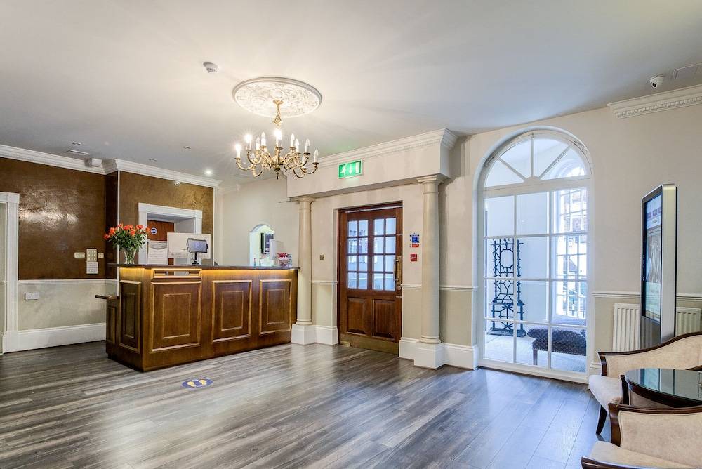 Grosvenor Hotel 2