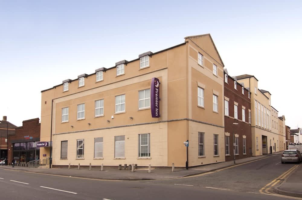 Premier Inn Stratford-Upon-Avon Central 1