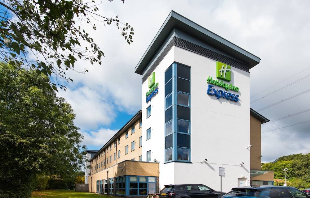 Holiday Inn Express SWINDON WEST by IHG 1