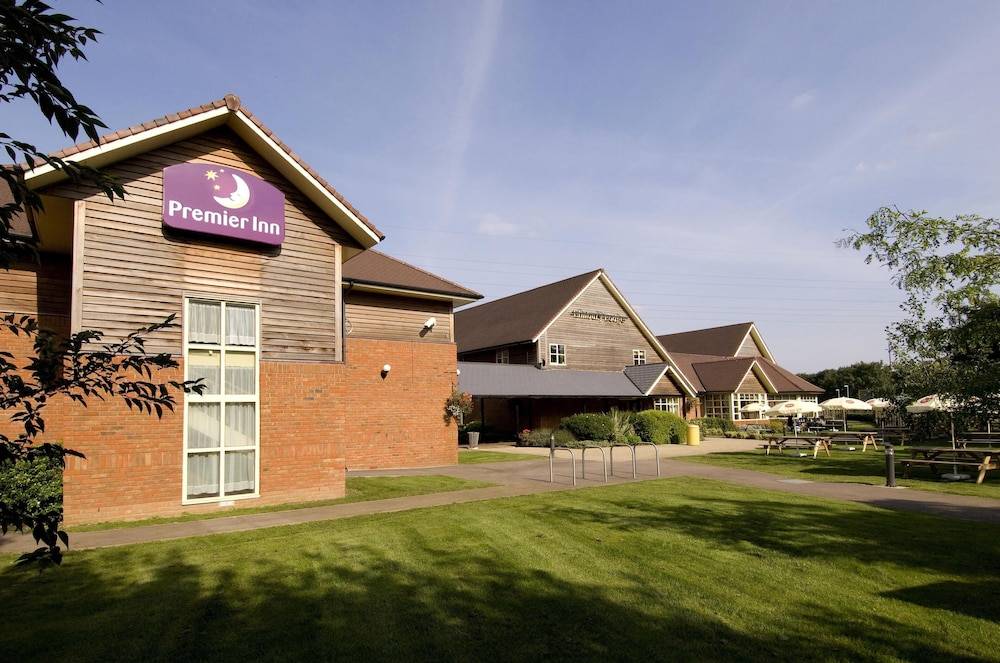 Premier Inn Tewkesbury 1