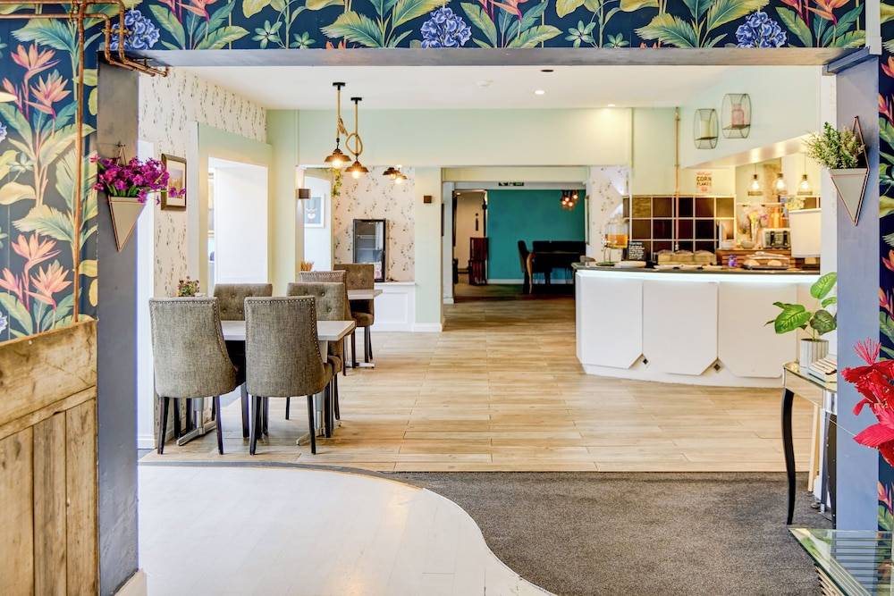 The Warwick Hotel Kenilworth 2