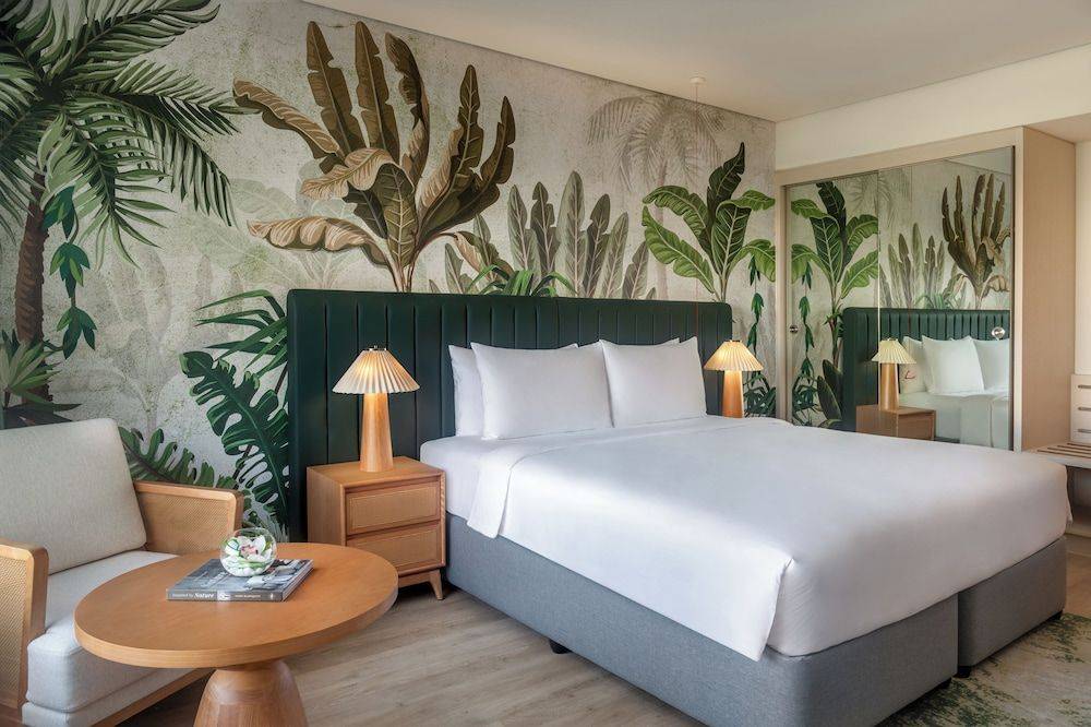 Yas Plaza Mangroves by IHG 1