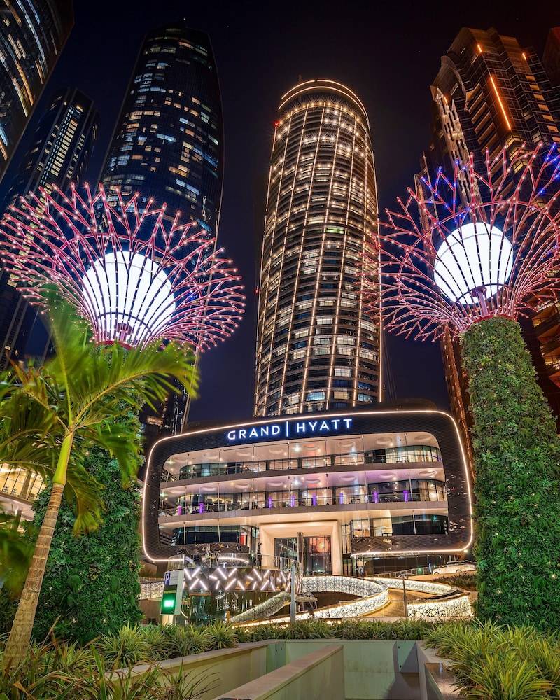 Grand Hyatt Abu Dhabi Hotel & Residences Emirates Pearl 1